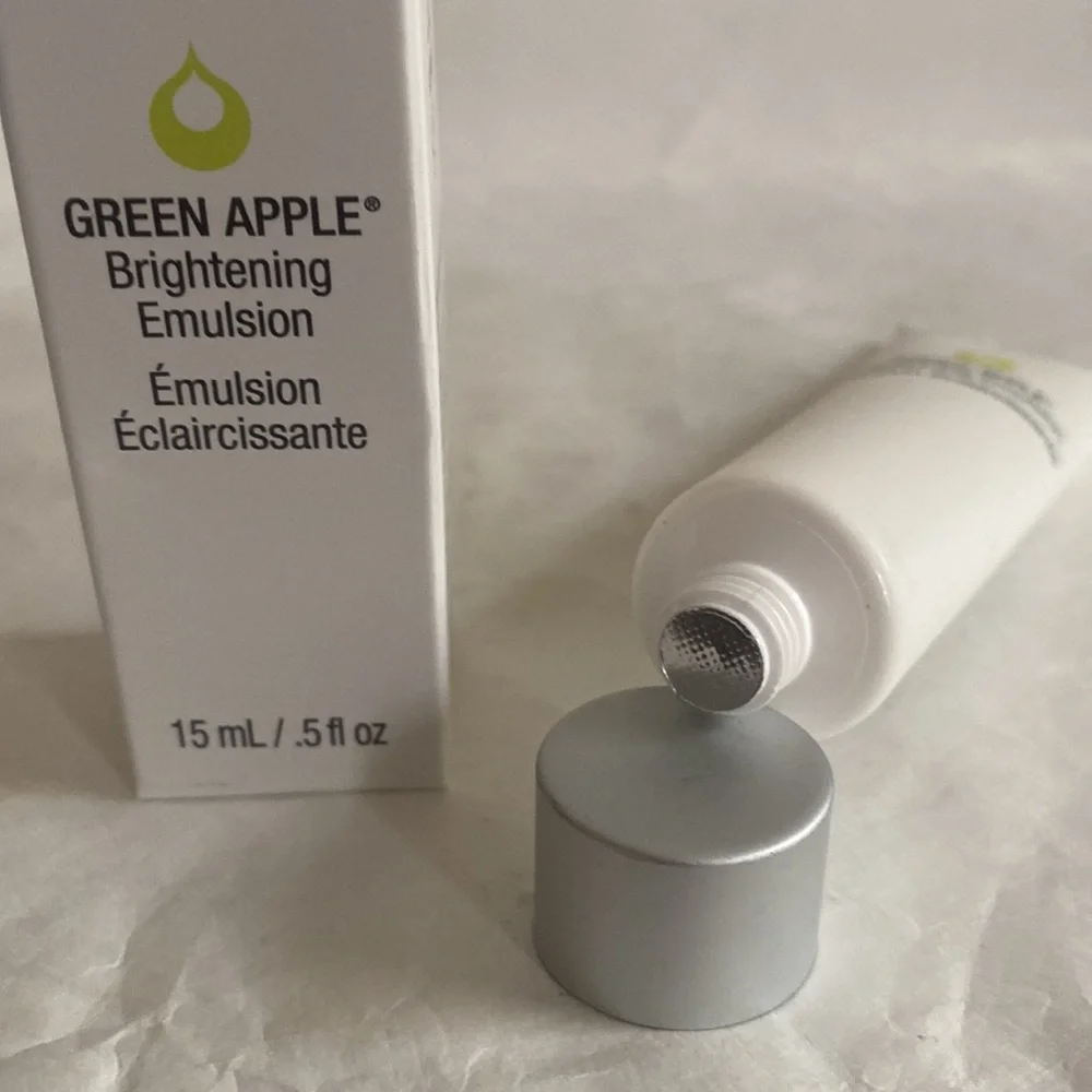 JUICE BEAUTY Green Apple Brightening Emulsion Moisturizer 0.5oz NIB